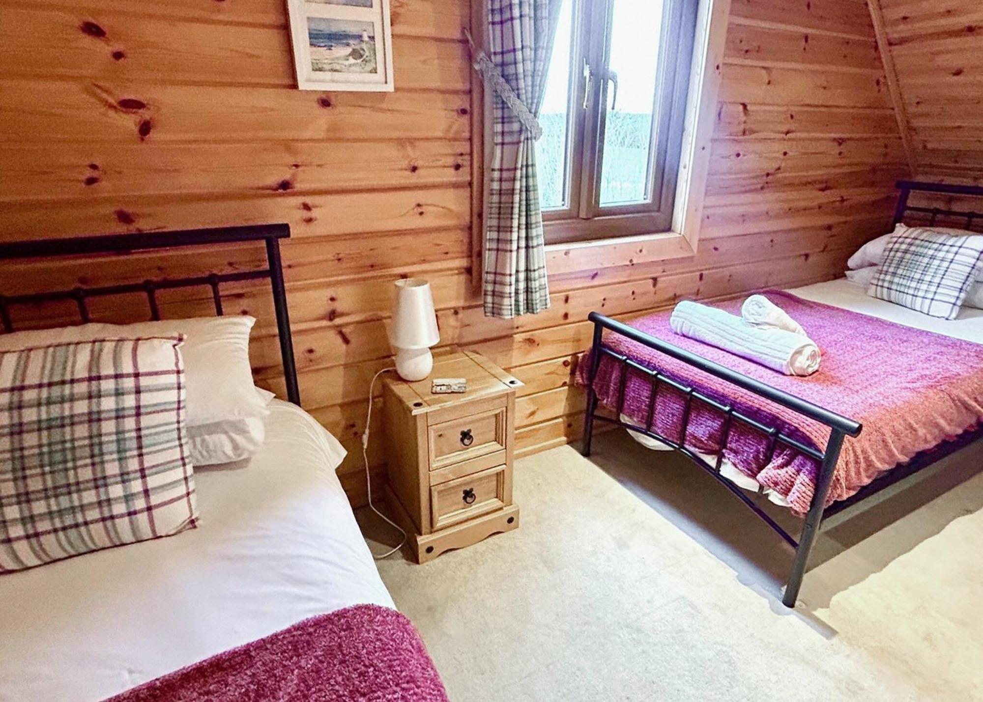 Anglesey Lakeside Lodges Menai Bridge Quarto foto